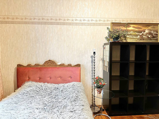 Продам трехкомнатную (3-комн.) квартиру, Седова ул, 63, Санкт-Петербург г