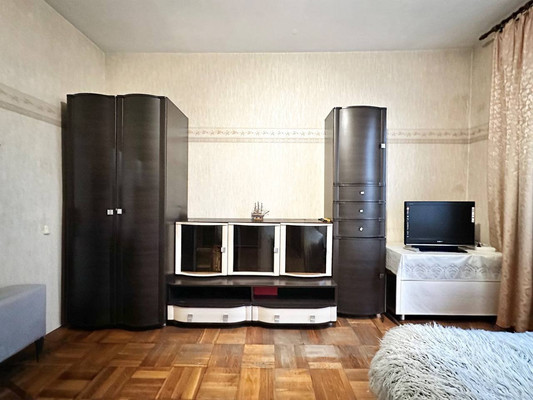 Продам трехкомнатную (3-комн.) квартиру, Седова ул, 63, Санкт-Петербург г