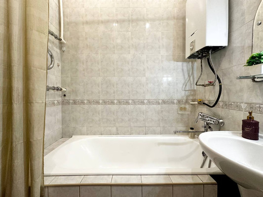 Продам трехкомнатную (3-комн.) квартиру, Седова ул, 63, Санкт-Петербург г