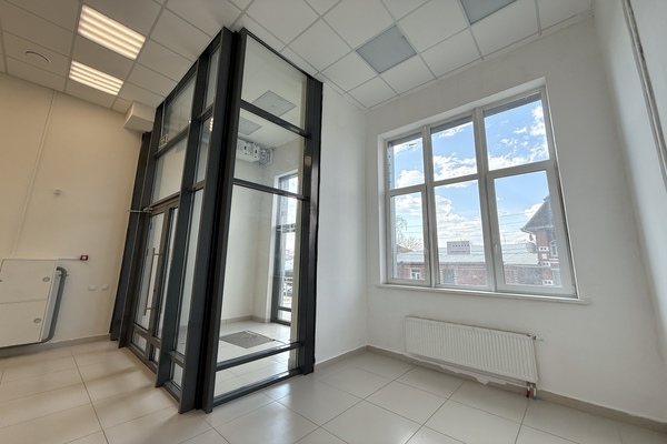 Сдам коммерческое помещение 61,1 м2, Печатников ул, 1, Екатеринбург г