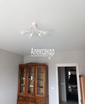 Продам двухкомнатную (2-комн.) квартиру, Кооперативная (Торфяное тер.) ул, 5к2, Парголово п