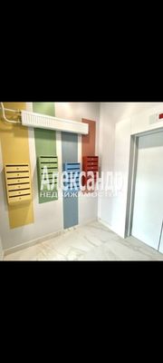 Продам двухкомнатную (2-комн.) квартиру, Кооперативная (Торфяное тер.) ул, 5к2, Парголово п