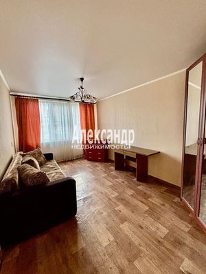 Сдам однокомнатную (1-комн.) квартиру, Подвойского ул, 28к1Л, Санкт-Петербург г