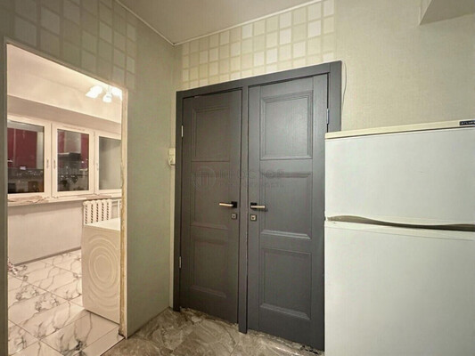 Продам двухкомнатную (2-комн.) квартиру, Стромынка ул, 13, Москва г