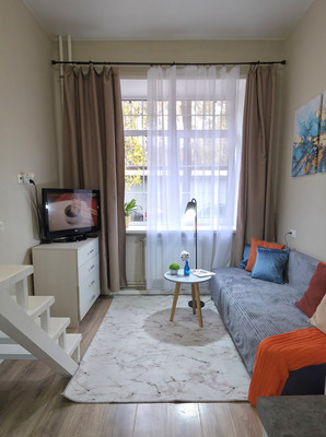 Продам однокомнатную (1-комн.) квартиру, Маёвки Первой аллея, 15, Москва г