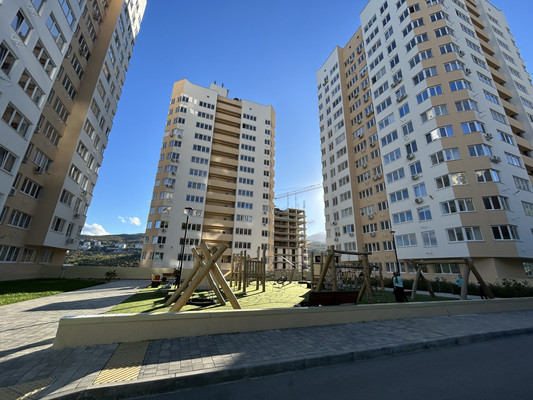 Продам двухкомнатную (2-комн.) квартиру, Кирова ул, 155а, Ялта г