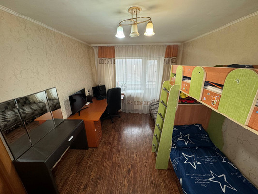 Продам двухкомнатную (2-комн.) квартиру, Победы пр-кт, 44к2, Комсомольск-на-Амуре г