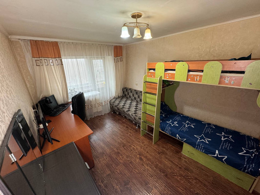 Продам двухкомнатную (2-комн.) квартиру, Победы пр-кт, 44к2, Комсомольск-на-Амуре г