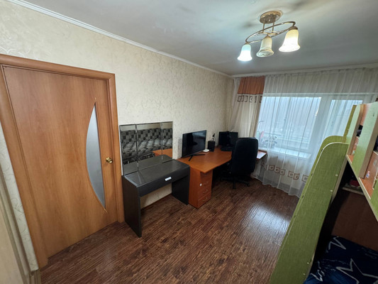 Продам двухкомнатную (2-комн.) квартиру, Победы пр-кт, 44к2, Комсомольск-на-Амуре г