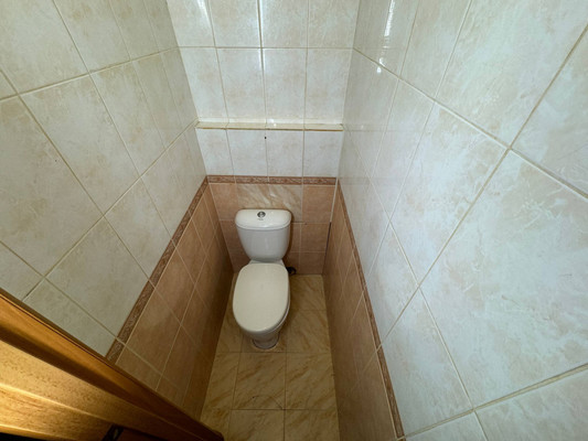 Продам двухкомнатную (2-комн.) квартиру, Победы пр-кт, 44к2, Комсомольск-на-Амуре г