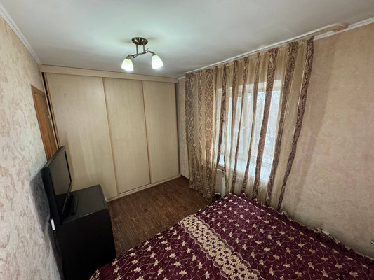 Продам двухкомнатную (2-комн.) квартиру, Победы пр-кт, 44к2, Комсомольск-на-Амуре г