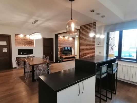 Продам трехкомнатную (3-комн.) квартиру, Лунная ул, 19к1, Жуково д