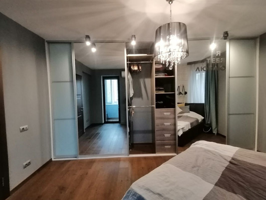 Продам трехкомнатную (3-комн.) квартиру, Лунная ул, 19к1, Жуково д