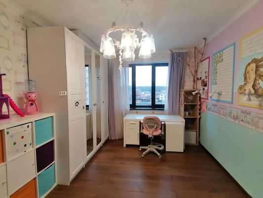 Продам трехкомнатную (3-комн.) квартиру, Лунная ул, 19к1, Жуково д