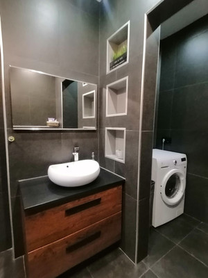 Продам трехкомнатную (3-комн.) квартиру, Лунная ул, 19к1, Жуково д