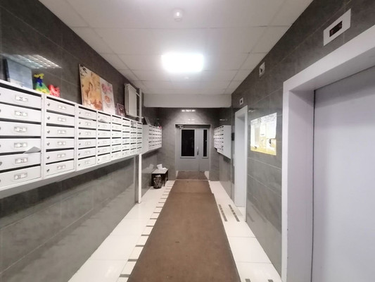 Продам трехкомнатную (3-комн.) квартиру, Лунная ул, 19к1, Жуково д