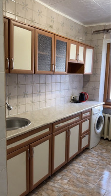 Продам трехкомнатную (3-комн.) квартиру, Лермонтова ул, 18, Симферополь г