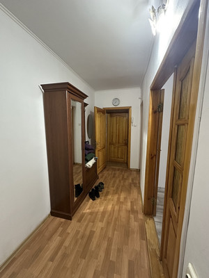 Продам трехкомнатную (3-комн.) квартиру, Лермонтова ул, 18, Симферополь г