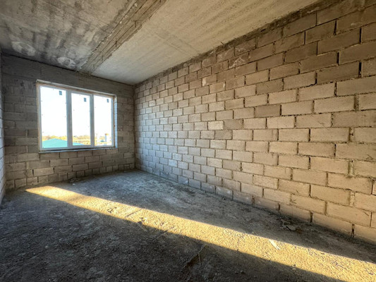 Продам трехкомнатную (3-комн.) квартиру, Мовсисяна ул, 15, Нальчик г