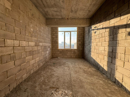 Продам трехкомнатную (3-комн.) квартиру, Мовсисяна ул, 15, Нальчик г