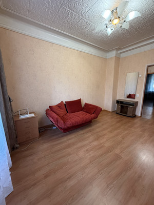 Продам трехкомнатную (3-комн.) квартиру, Новороссийский пер, 4, Армавир г