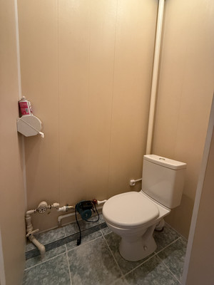 Продам трехкомнатную (3-комн.) квартиру, Новороссийский пер, 4, Армавир г