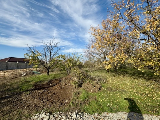 Продам участок 5 соток, СНТ, Новозбурьевка тер. СПК, 0 км от города