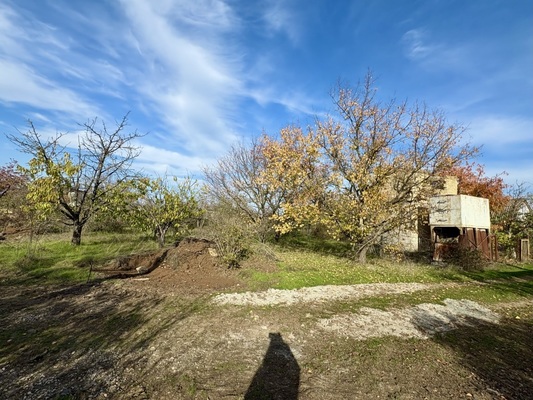 Продам участок 5 соток, СНТ, Новозбурьевка тер. СПК, 0 км от города