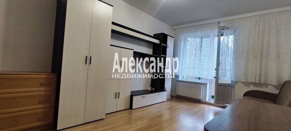 Продам однокомнатную (1-комн.) квартиру, Менделеева б-р, 13, Мурино п