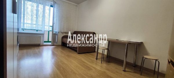 Продам однокомнатную (1-комн.) квартиру, Менделеева б-р, 13, Мурино п