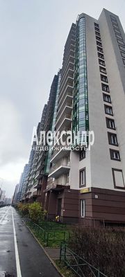 Продам однокомнатную (1-комн.) квартиру, Менделеева б-р, 13, Мурино п