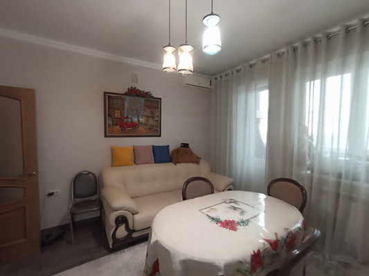 Продам однокомнатную (1-комн.) квартиру, Гагарина ул, 1в, Волгодонск г