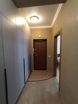 Продам однокомнатную (1-комн.) квартиру, Гагарина ул, 1в, Волгодонск г