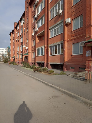 Продам однокомнатную (1-комн.) квартиру, Гагарина ул, 1в, Волгодонск г