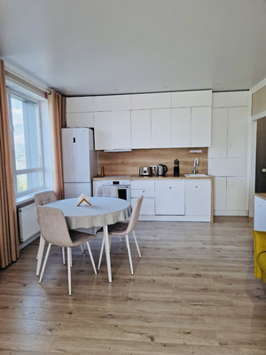 Продам трехкомнатную (3-комн.) квартиру, Аметьевская магистраль ул, 18к2, Казань г