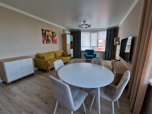 Продам трехкомнатную (3-комн.) квартиру, Аметьевская магистраль ул, 18к2, Казань г