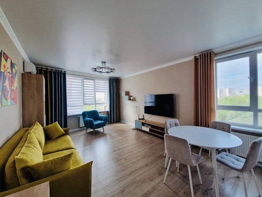 Продам трехкомнатную (3-комн.) квартиру, Аметьевская магистраль ул, 18к2, Казань г