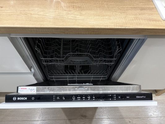 Продам трехкомнатную (3-комн.) квартиру, Аметьевская магистраль ул, 18к2, Казань г