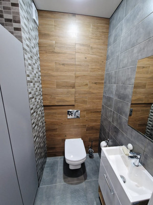 Продам трехкомнатную (3-комн.) квартиру, Аметьевская магистраль ул, 18к2, Казань г