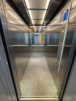 Продам трехкомнатную (3-комн.) квартиру, Аметьевская магистраль ул, 18к2, Казань г