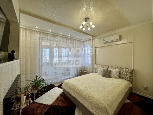 Продам двухкомнатную (2-комн.) квартиру, Победы ул, 276, Славянск-на-Кубани г