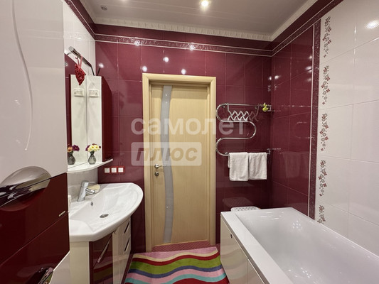 Продам двухкомнатную (2-комн.) квартиру, Победы ул, 276, Славянск-на-Кубани г