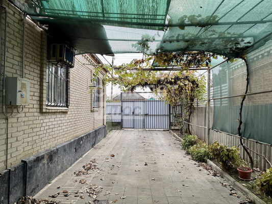 Продам дом, Октябрьская ул, Славянск-на-Кубани г, 0 км от города