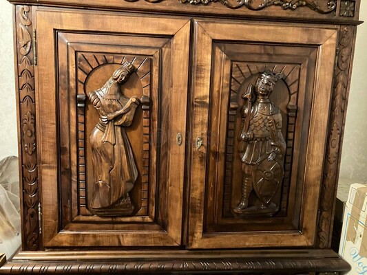 Продам трехкомнатную (3-комн.) квартиру, Маршала Савицкого ул, 16, Москва г