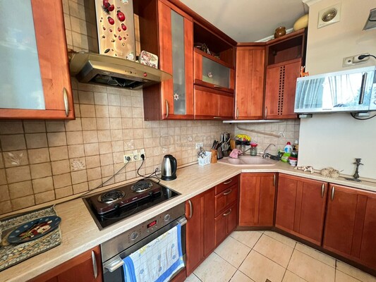 Продам комнату в 2-комн. квартире, Щорса ул, 10, Москва г