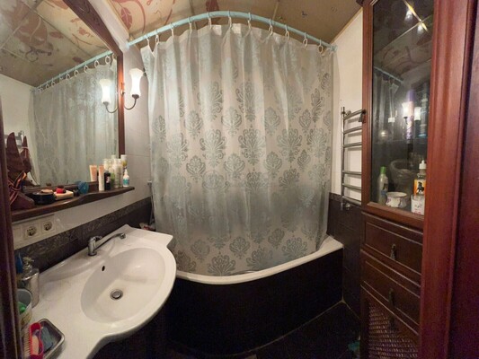 Продам комнату в 2-комн. квартире, Щорса ул, 10, Москва г