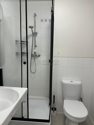 Продам однокомнатную (1-комн.) квартиру, Малая Очаковская ул, 4Ак2, Москва г