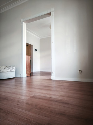 Продам 2-комн. в 7-комн. квартире, Челюскинцев ул, 32, Мурманск г