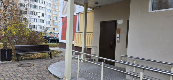 Продам трехкомнатную (3-комн.) квартиру, Московская ул, 3, Пенино д