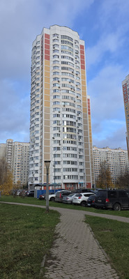 Продам трехкомнатную (3-комн.) квартиру, Московская ул, 3, Пенино д